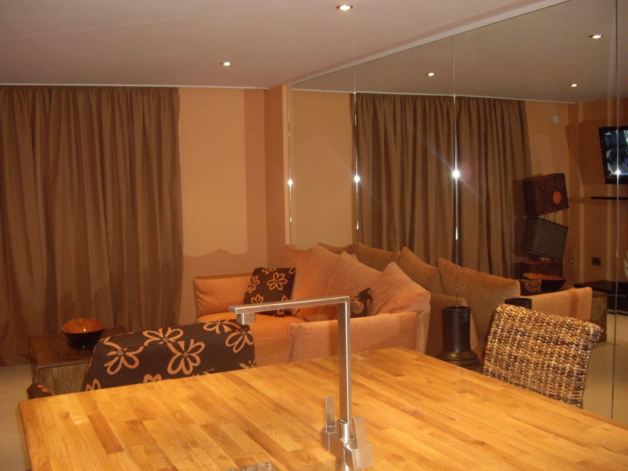 Portland Apartments Cheltenham Esterno foto